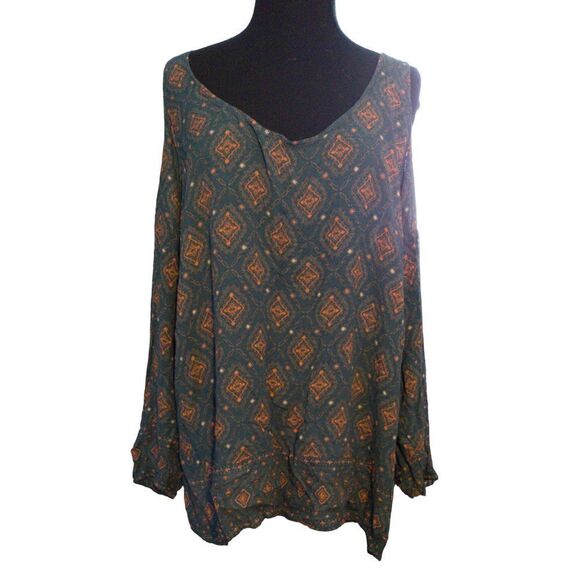 Torrid Geo Print Gauze Cold Shoulder Blouse Size 3 - Picture 4 of 7